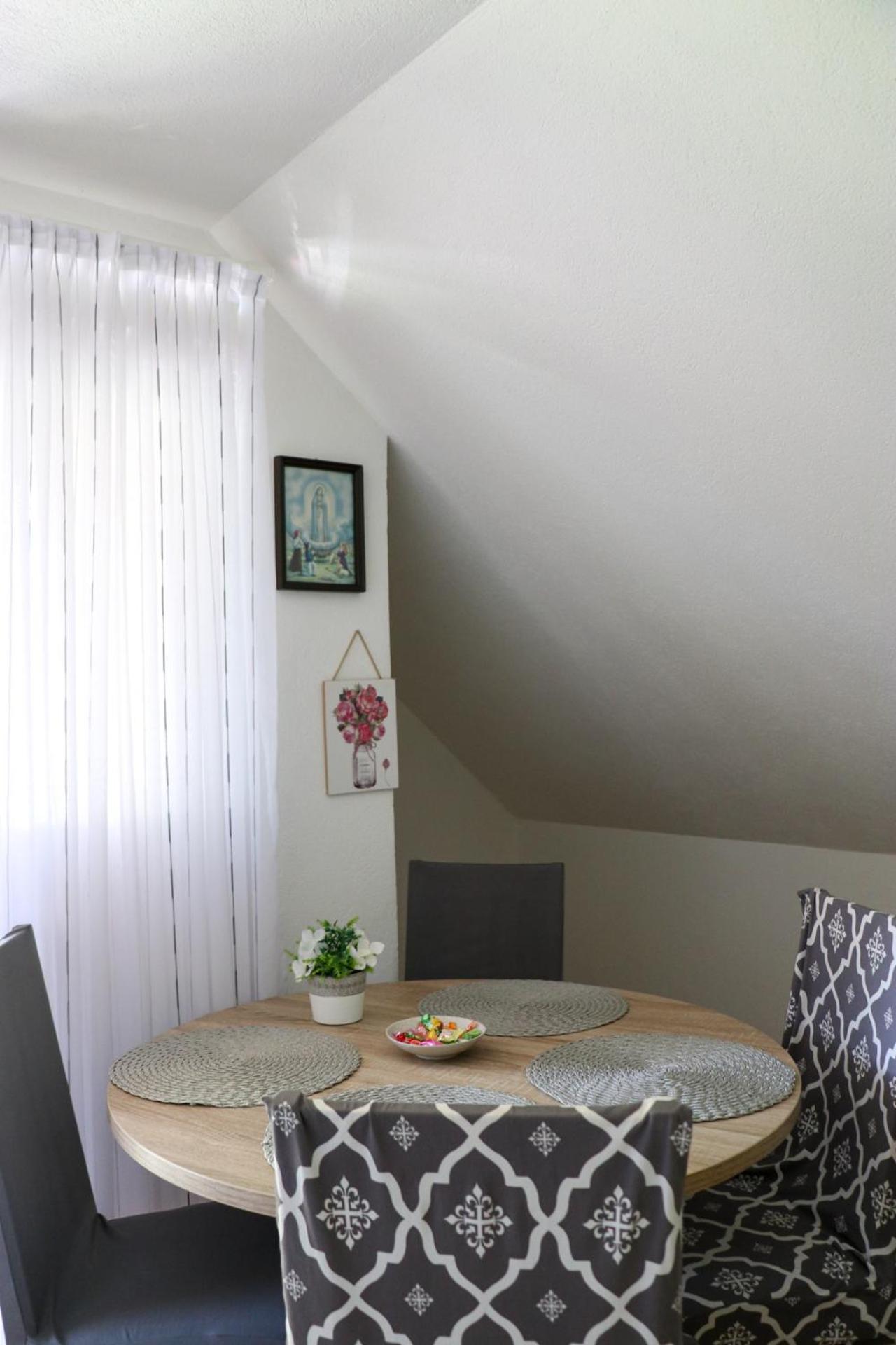 Apartment Filomena Smoljanac Ngoại thất bức ảnh